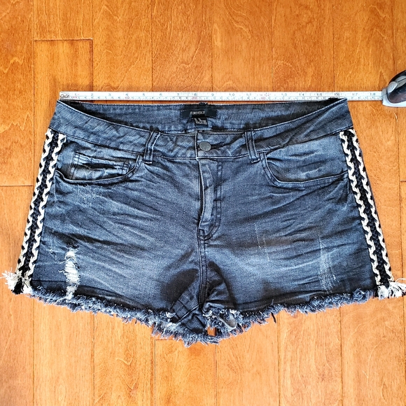 🏜Boho Stitch Denim Shorts 😍 - Picture 8 of 13